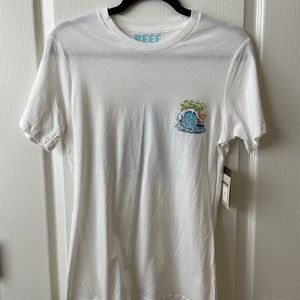 NWT men’s Reef woven SS graphic tee size small